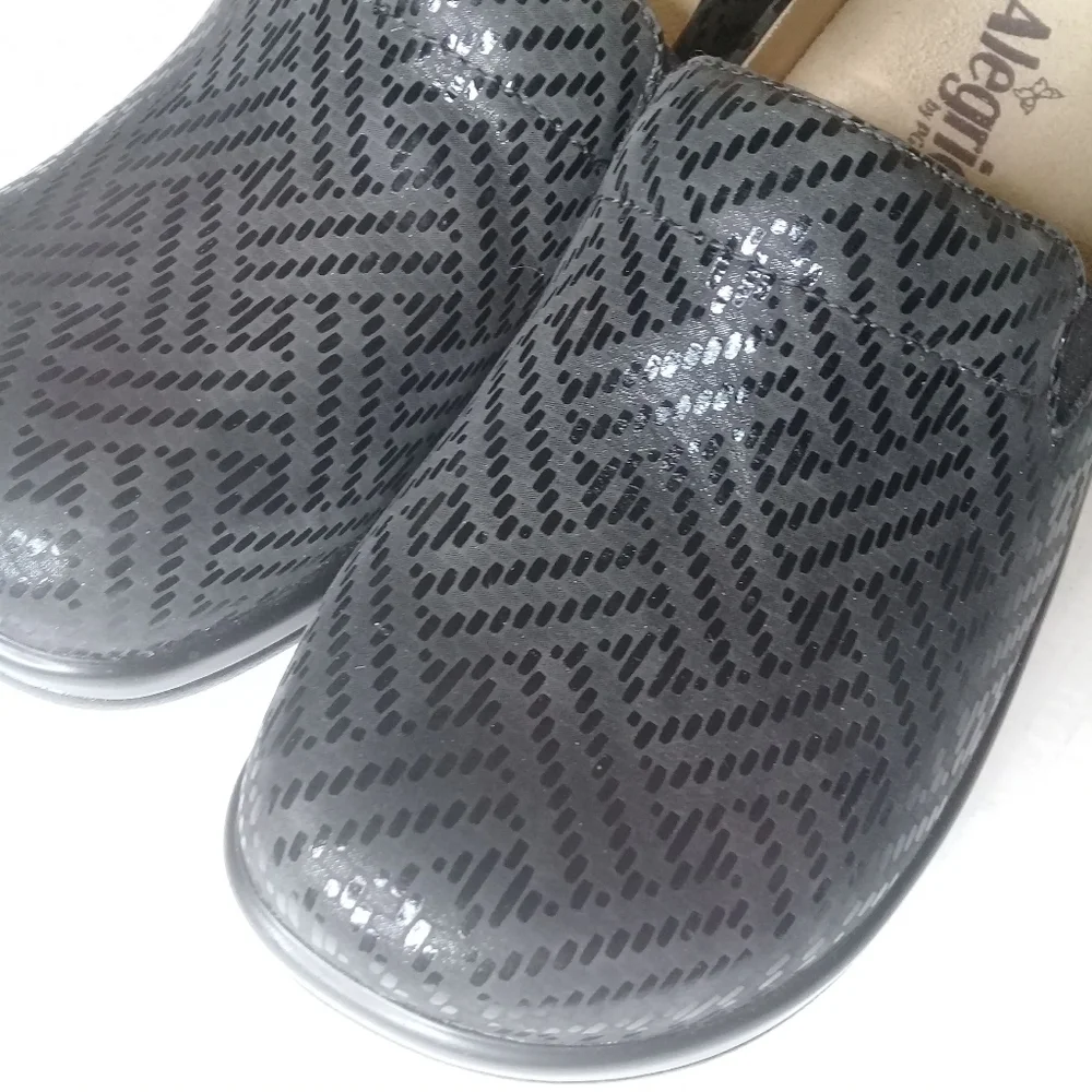 Alegria Keli Pro Black Dazzler Geo Design Nursing Clog Slip On Sz 6.5 - Picture 5 of 10